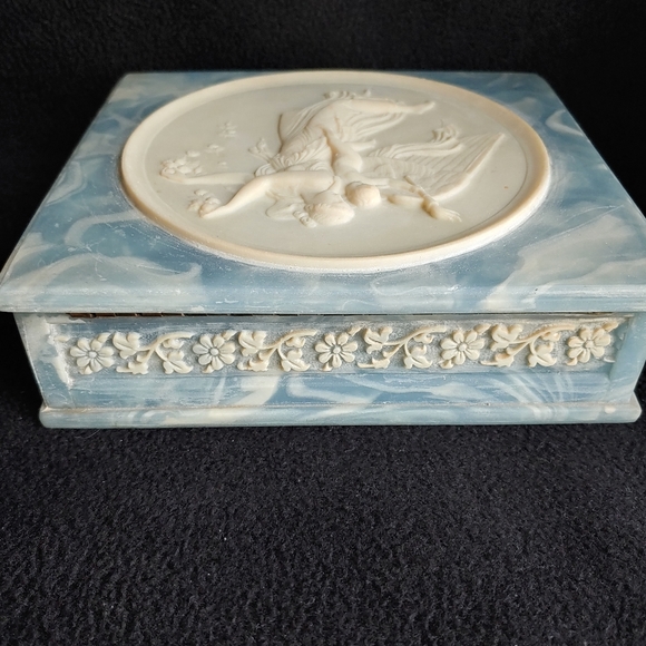 Cameo Relief Genuine Incolay Stone Jewelry Trinket - Picture 6 of 12